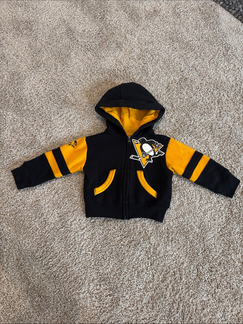 NHL Pittsburgh Penguins Hockey Black and Gold Hooded Zip-Up Sweatshirt 12 Month